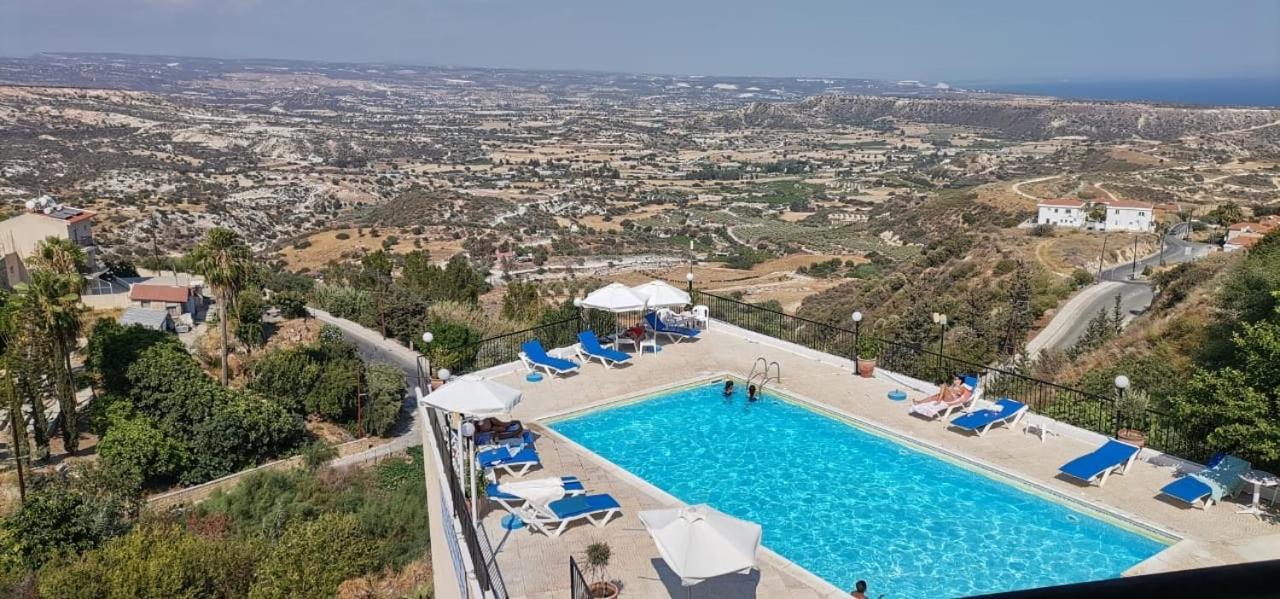 Pissouriana Hotel Apartments מראה חיצוני תמונה